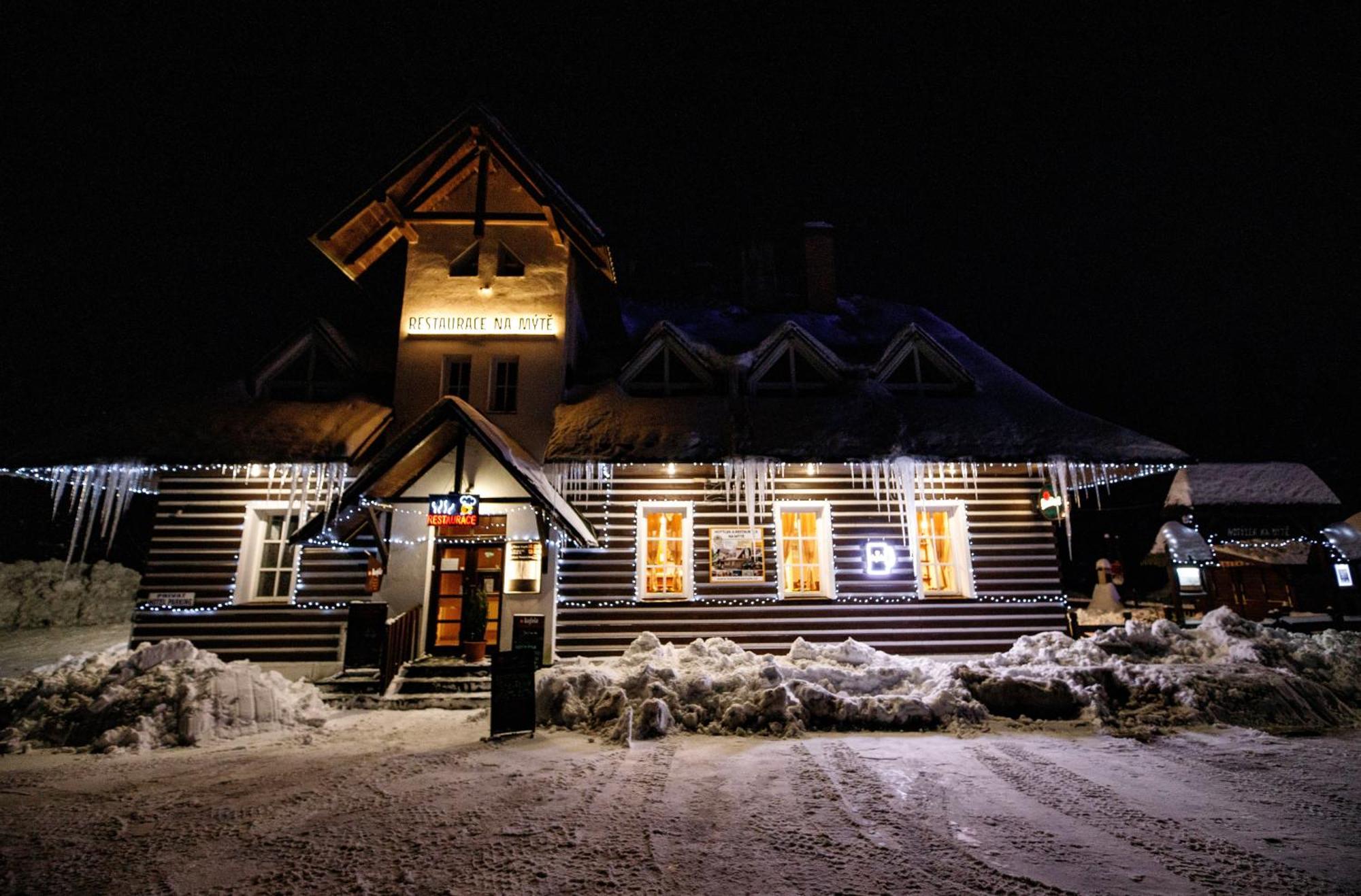 Hotel Hotylek Na Myte à Harrachov Extérieur photo