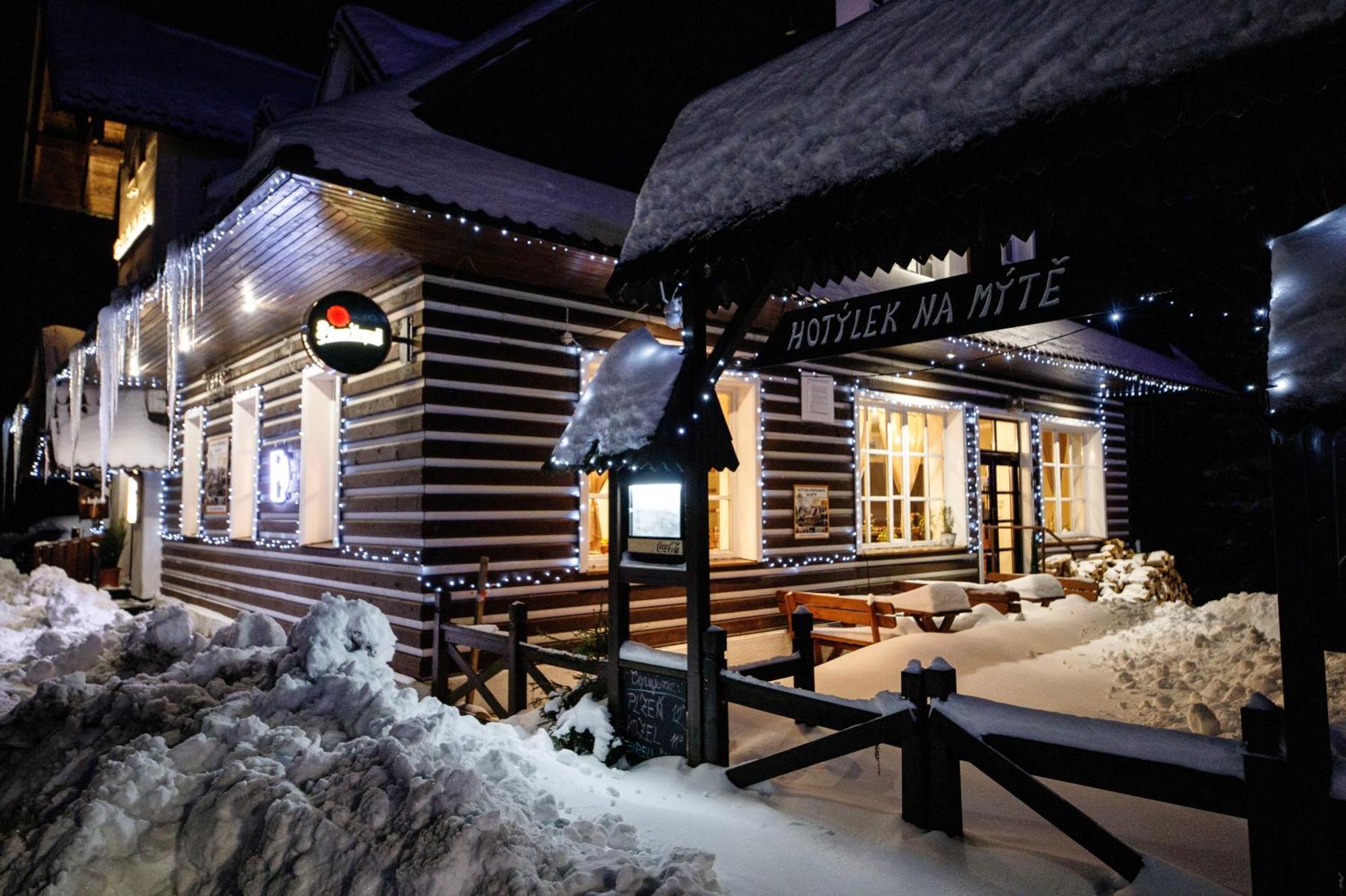 Hotel Hotylek Na Myte à Harrachov Extérieur photo