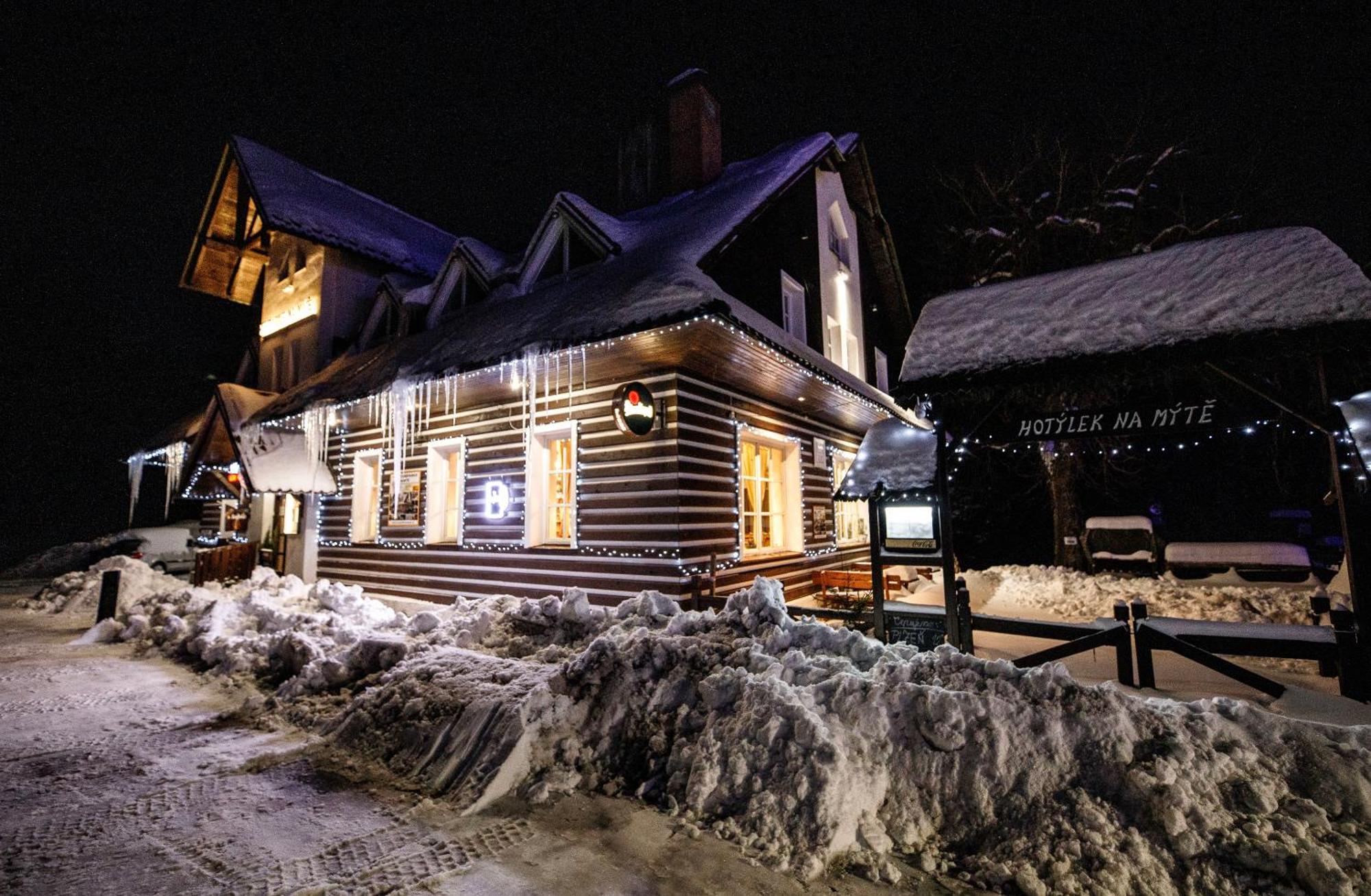 Hotel Hotylek Na Myte à Harrachov Extérieur photo