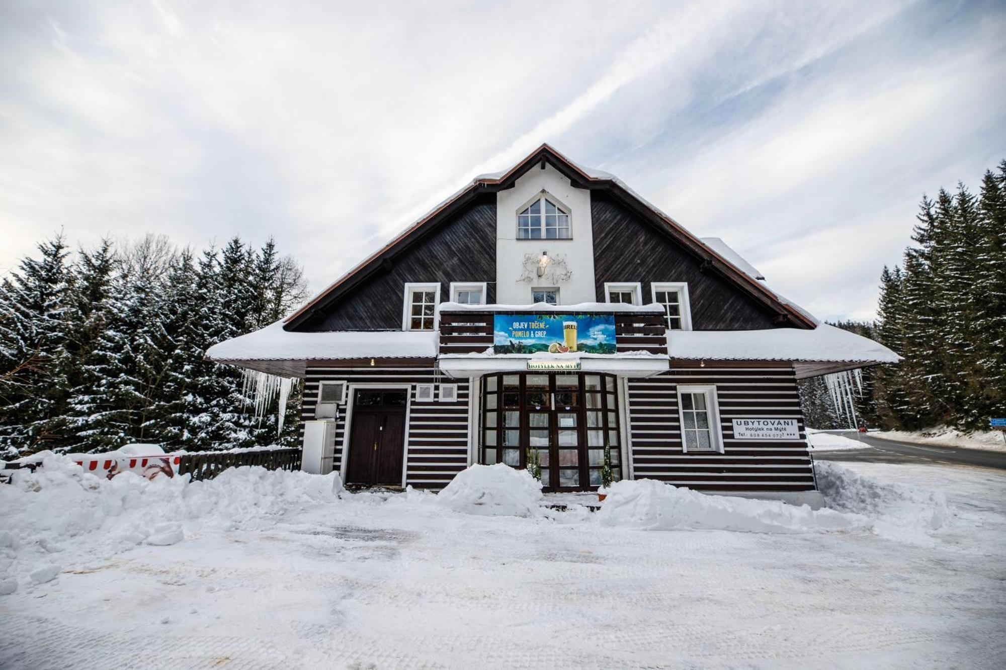 Hotel Hotylek Na Myte à Harrachov Extérieur photo